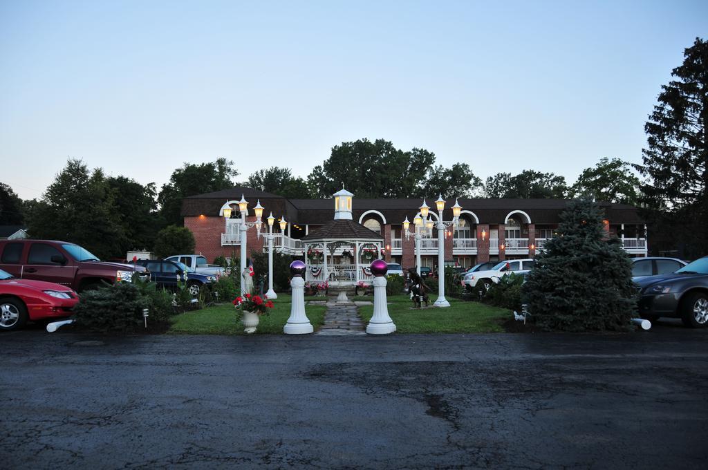 Lockport Inn And Suites Exteriör bild